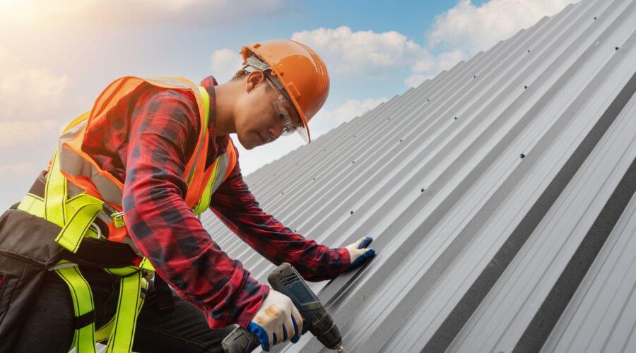 Professional metal roof installation in Oak Creek, CO